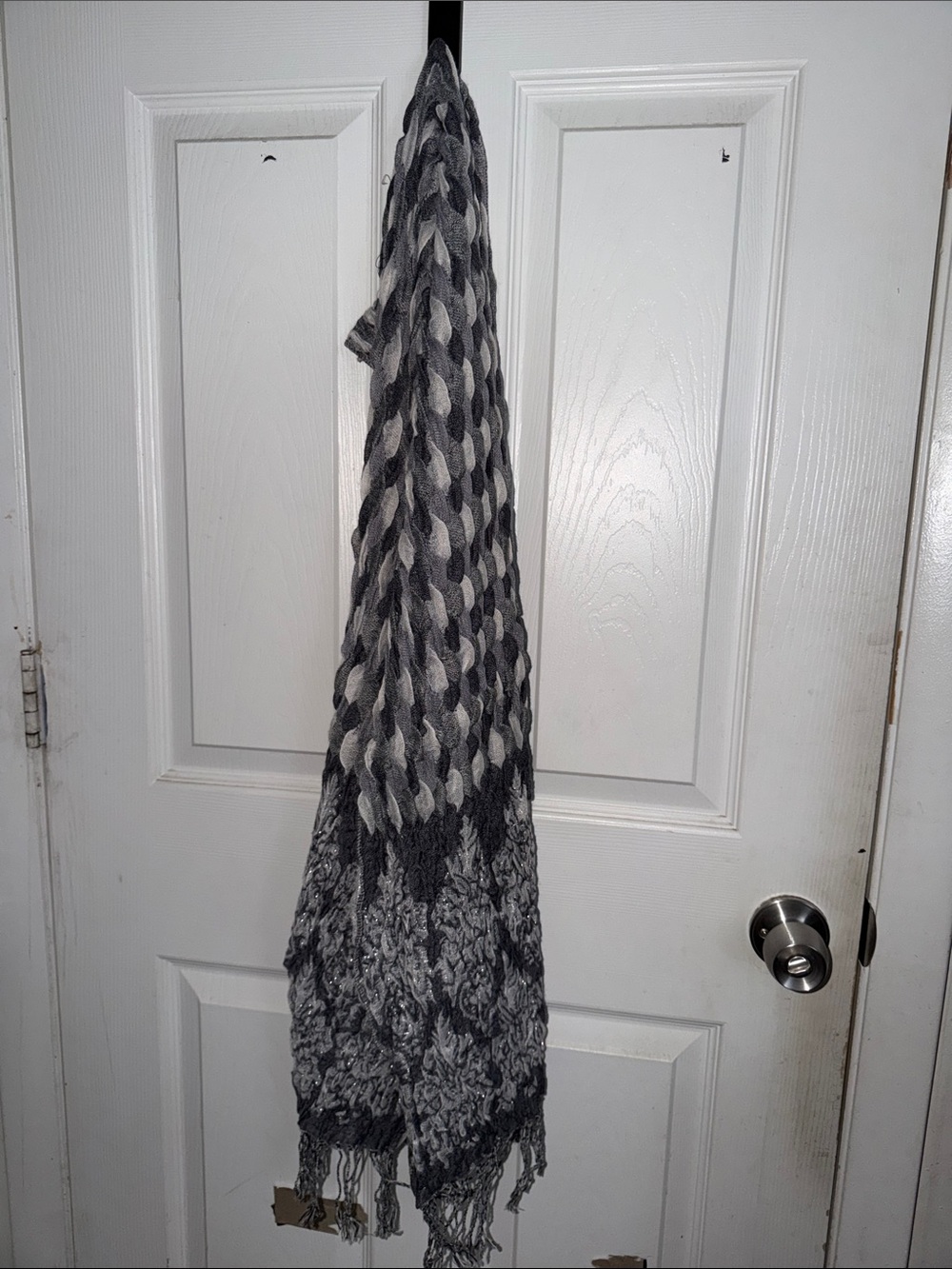 Cozy Gray Woven Accent Throw Scarf - Neutral Home Accent